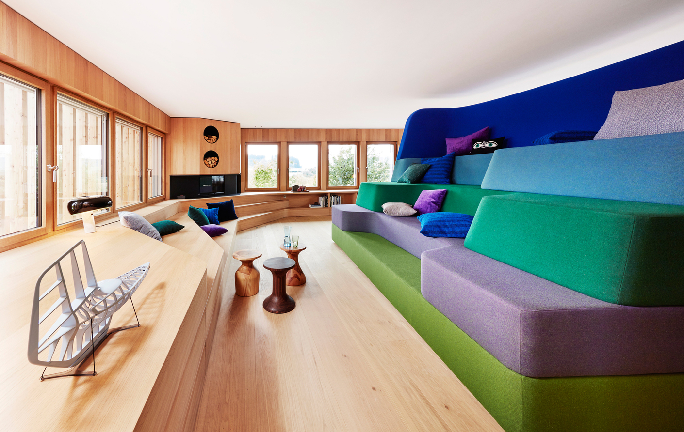 Die verspielten Entwürfe des Designers dürfen im "Häberli-Haus" nicht fehlen.