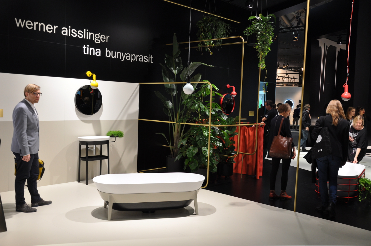 Farbenspiel: „Tricolore“, für Kaldewei entworfen von Tina Bunyaprasit und Werner Aisslinger, erfüllt skulpturale und funktionale Ansprüche.