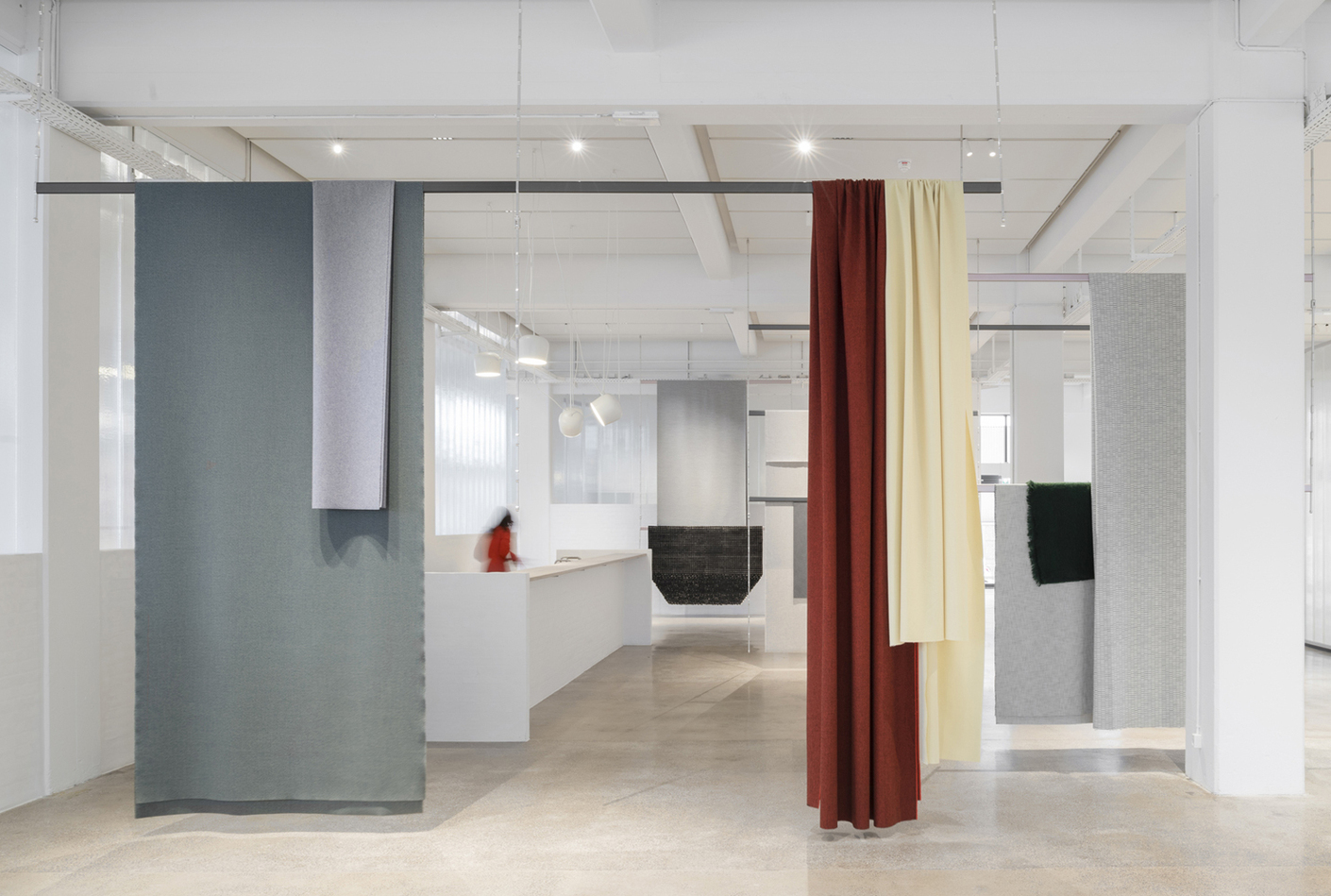 “Our new showroom is a symbol of the journey we have been on during this period“ says Njusja de Gier, Vice President Branding & Communication of Kvadrat.