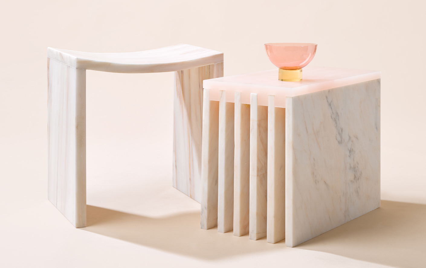 "Bent Stool" and "Side Table" with detail of the serie "Relativity of color".