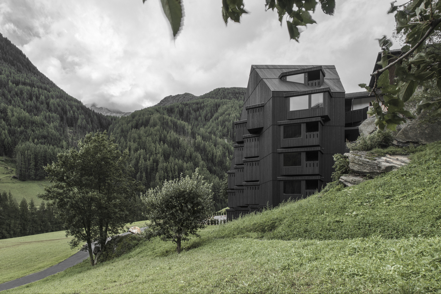 Pedevilla Architekten, Hotel Bühelwirt; Ahrtal, Südtirol, Stylepark