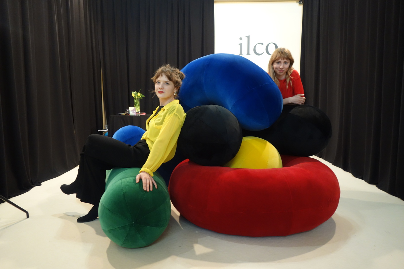 Celebrates a comeback: big upholstery furniture à la Verner Panton by Ania Marciniak, Madeleine Duflot (pictured) and Koa Pham.