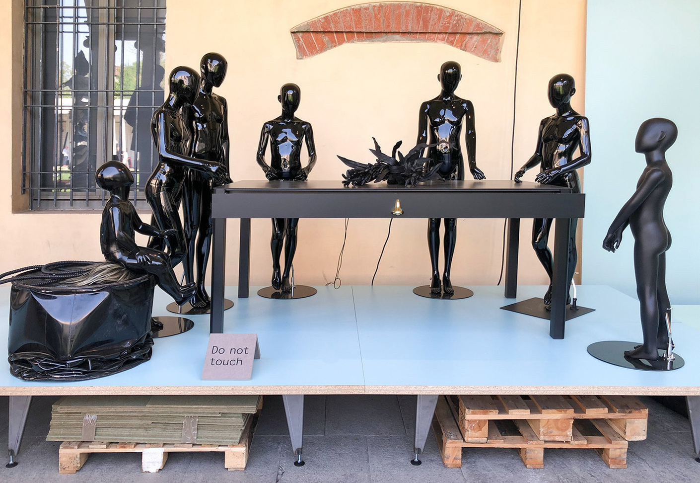 "Job Office Desk"