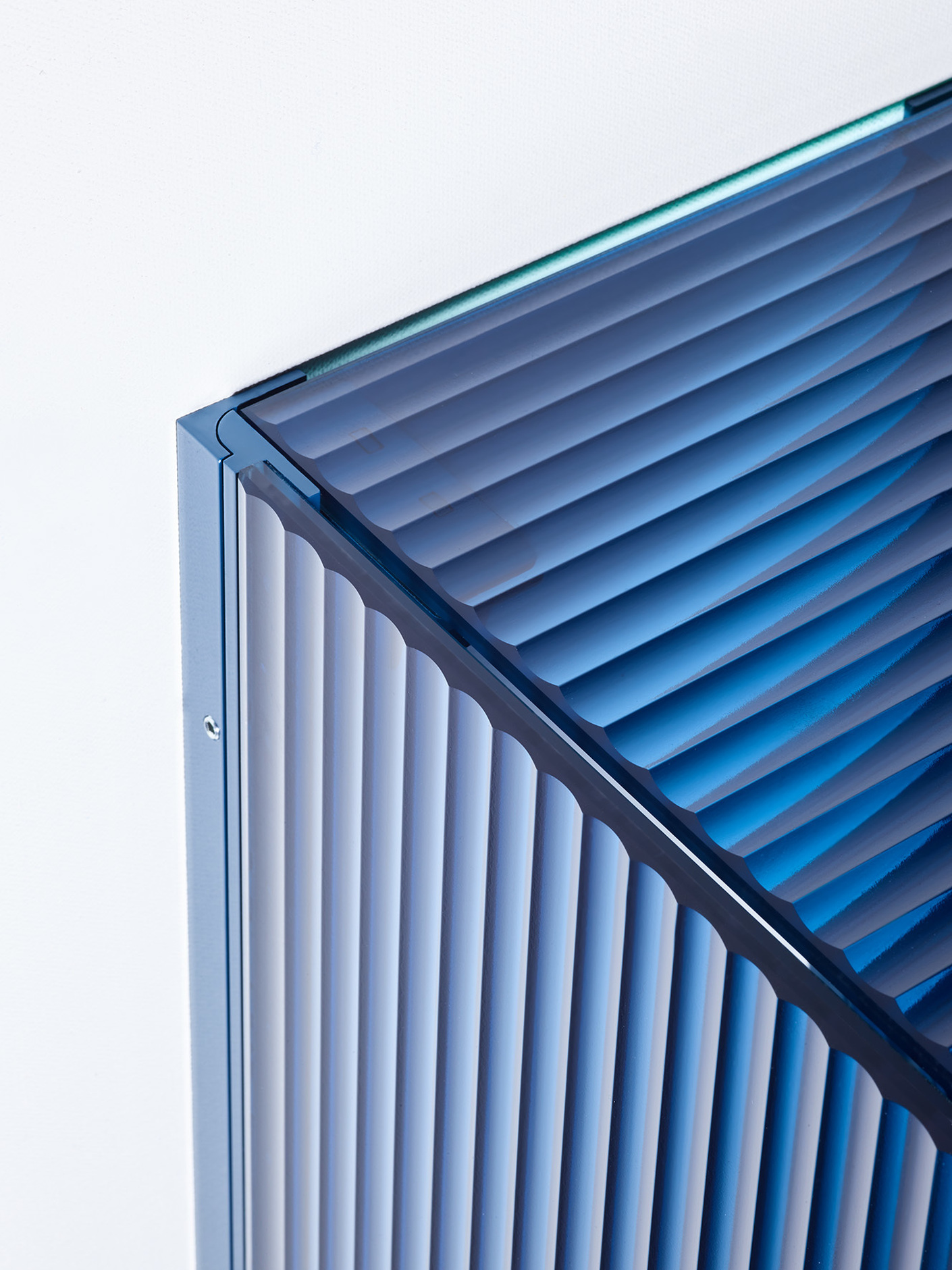 Image Gallery "RGB" by Stefan Diez for burgbad