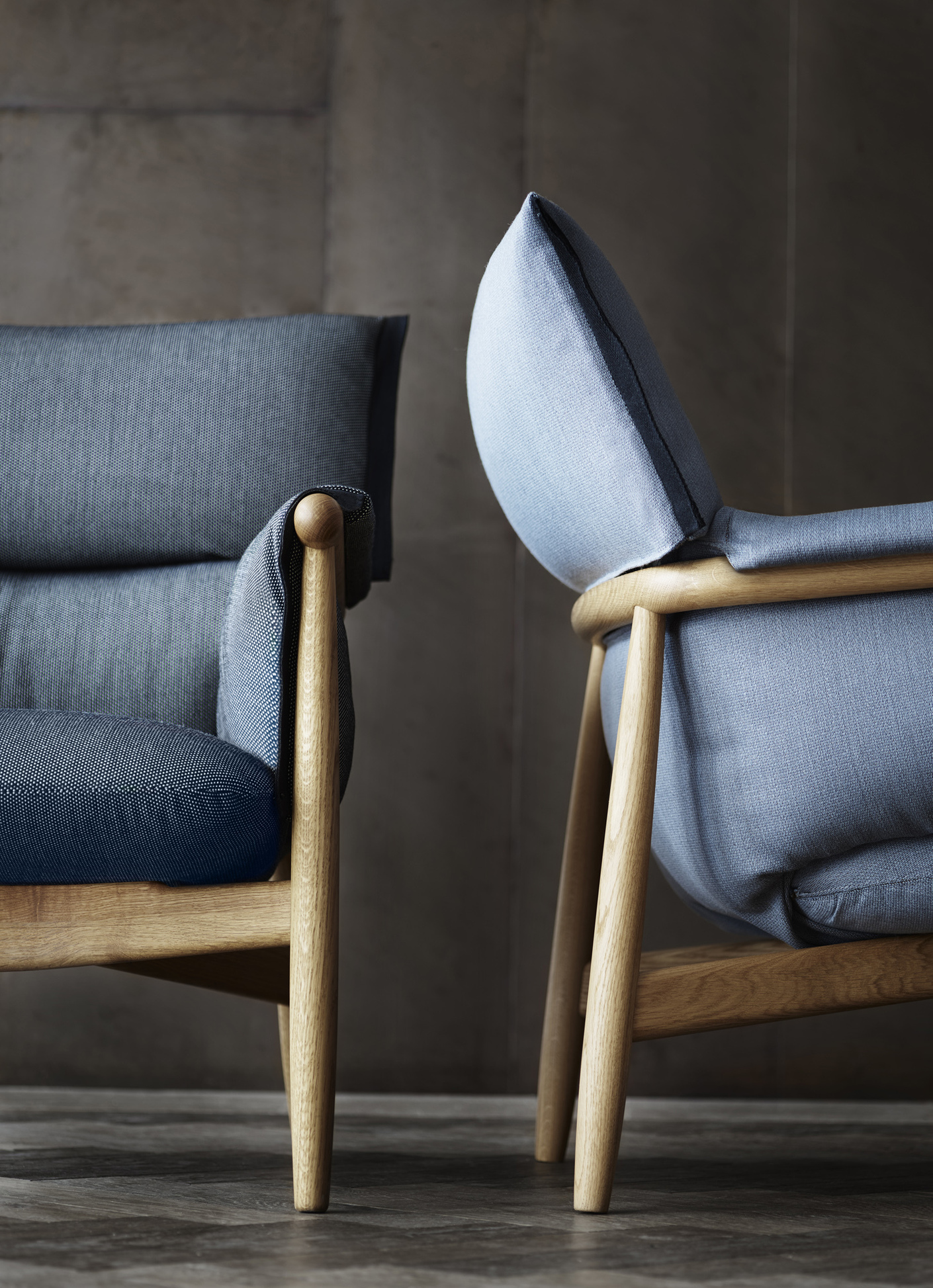 E005 Embrace Loungechair
