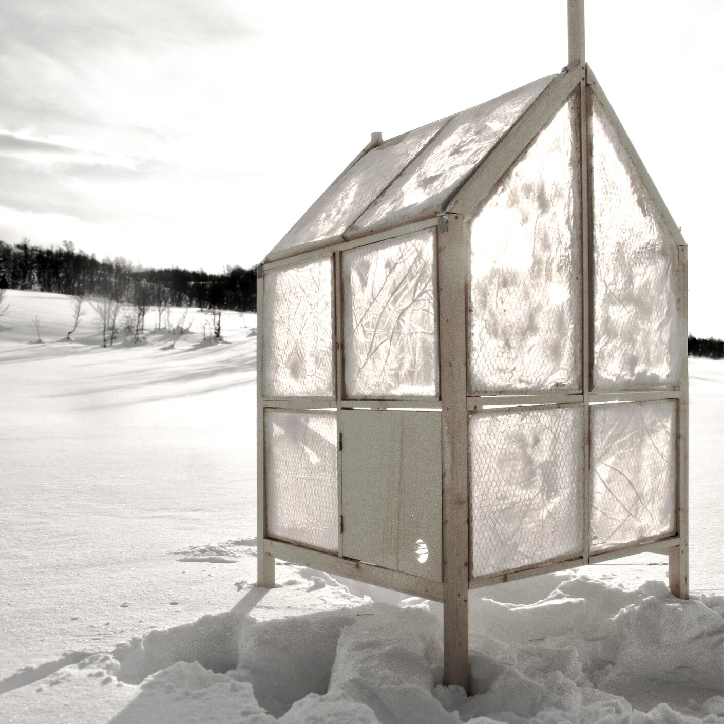 Ice fishing deluxe