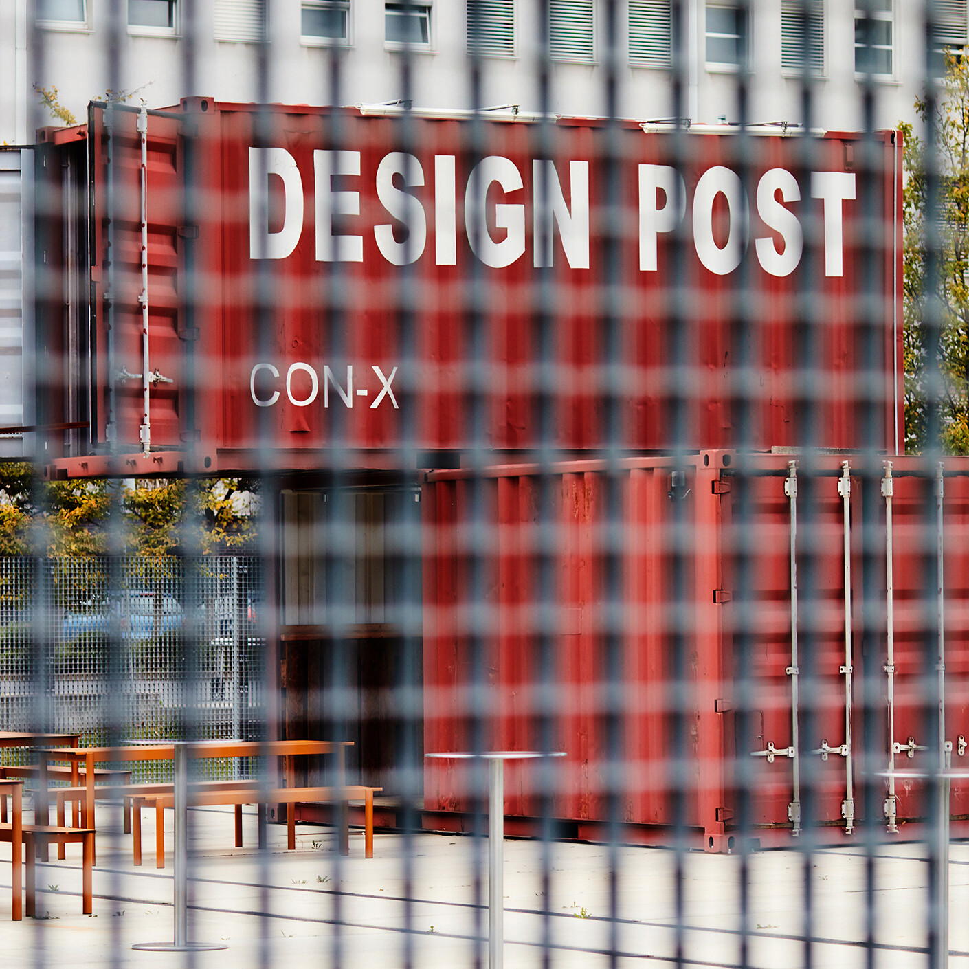 TS Q Design Post Days