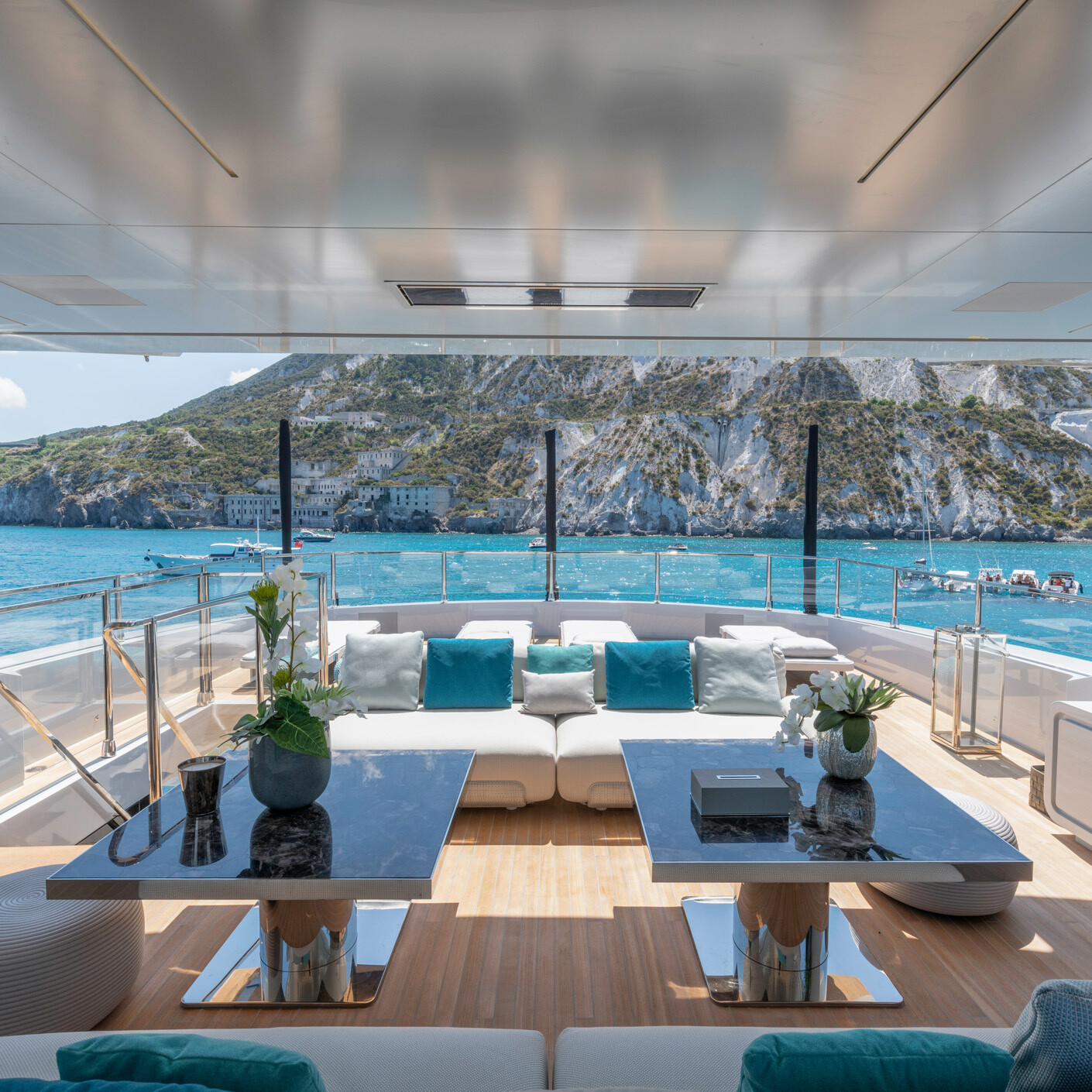 TS Q Flybridge 4 stylepark