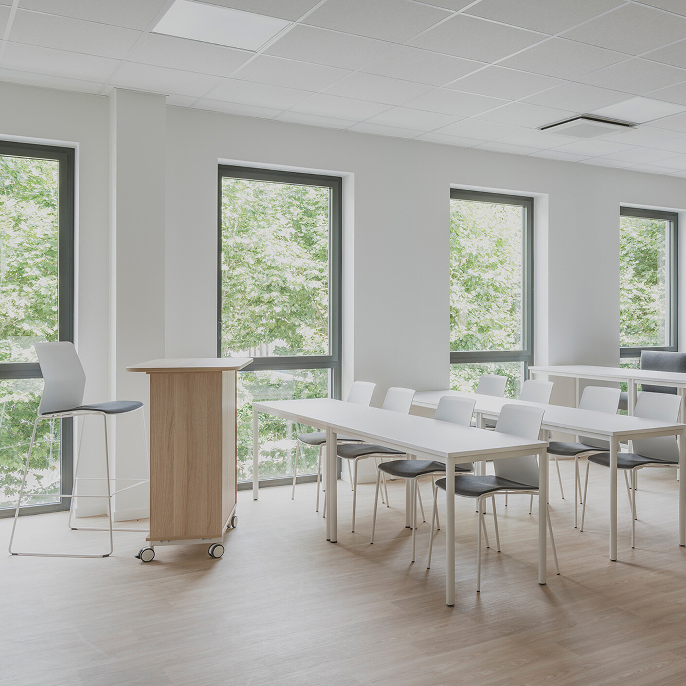 TS Q Kinnarps Business School Clermont