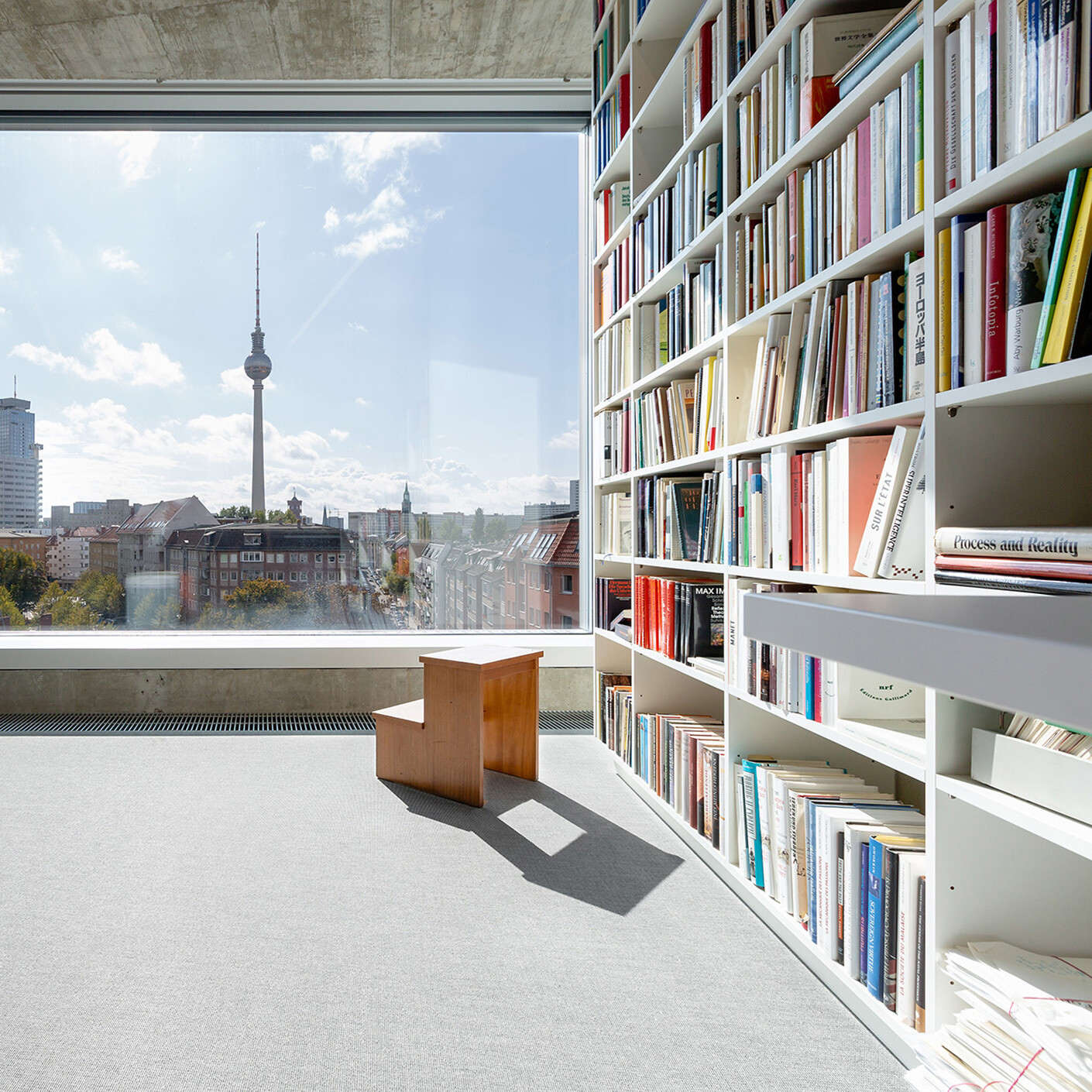 Ts Q Kinzo Suhrkamp 2045 Stylepark