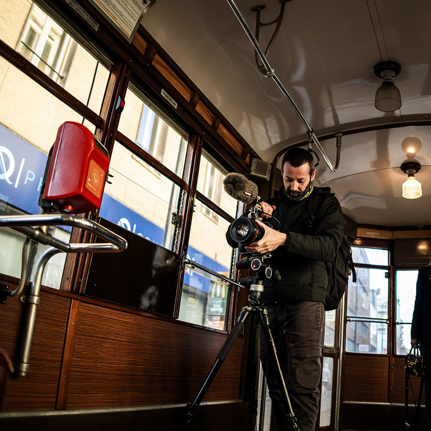 Der Salone, ungeskriptet