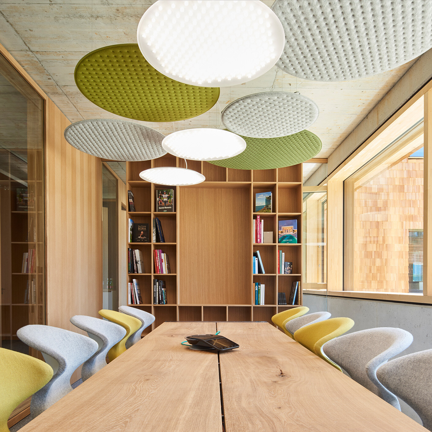 Suspended discs