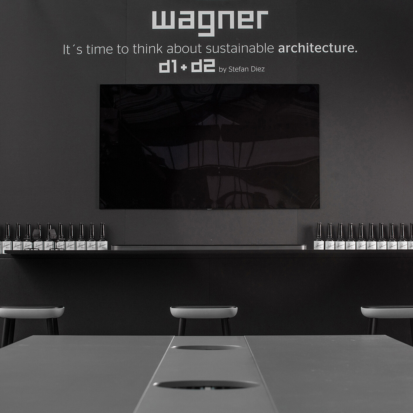 TS Q Wagner Living D2 Design Post