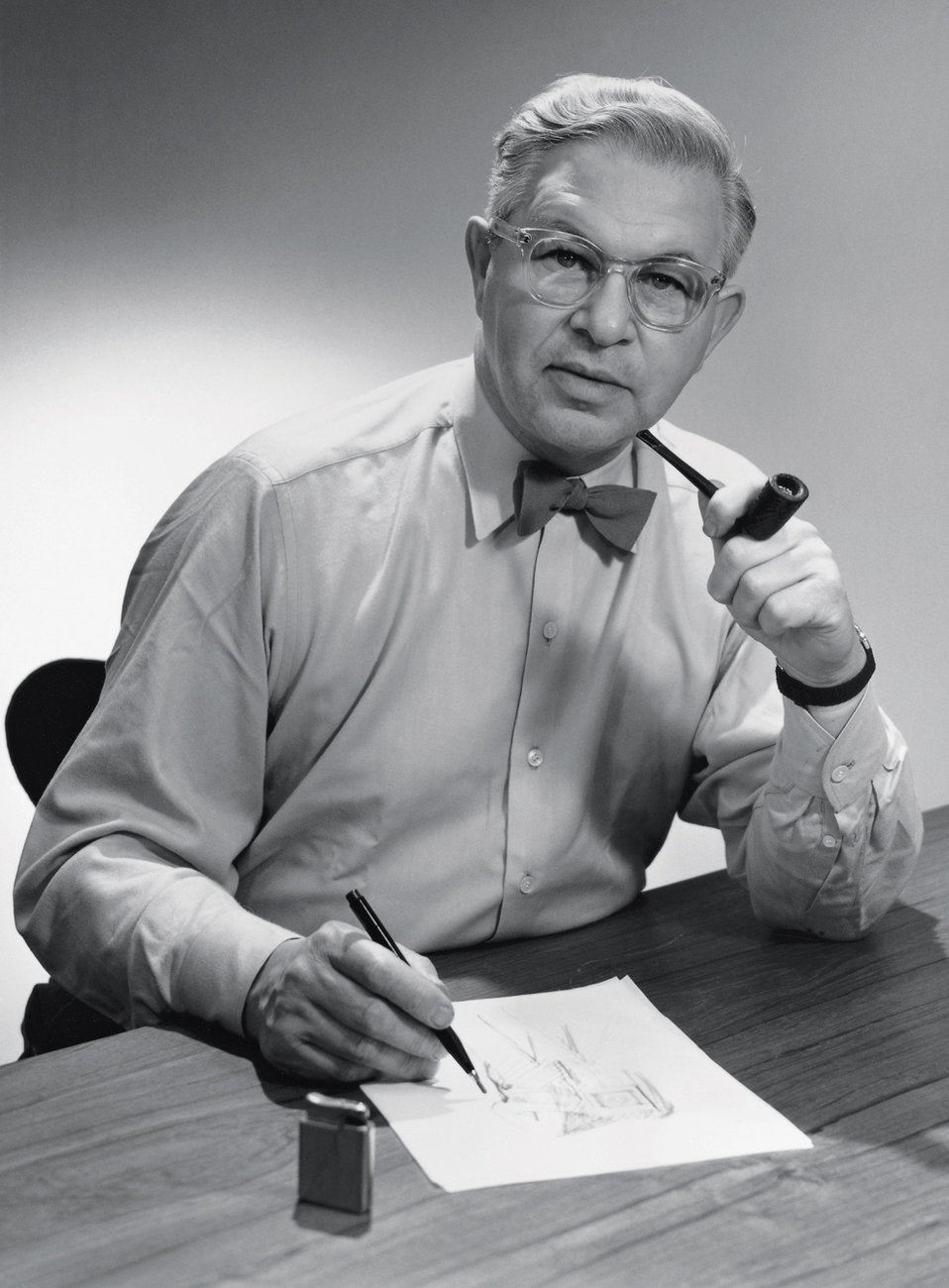 Experience counts: Verner Overgaard commissioned the then 59-year-old designer and architect Arne Jacobsen with conceiving a minimalist faucet for Vola.