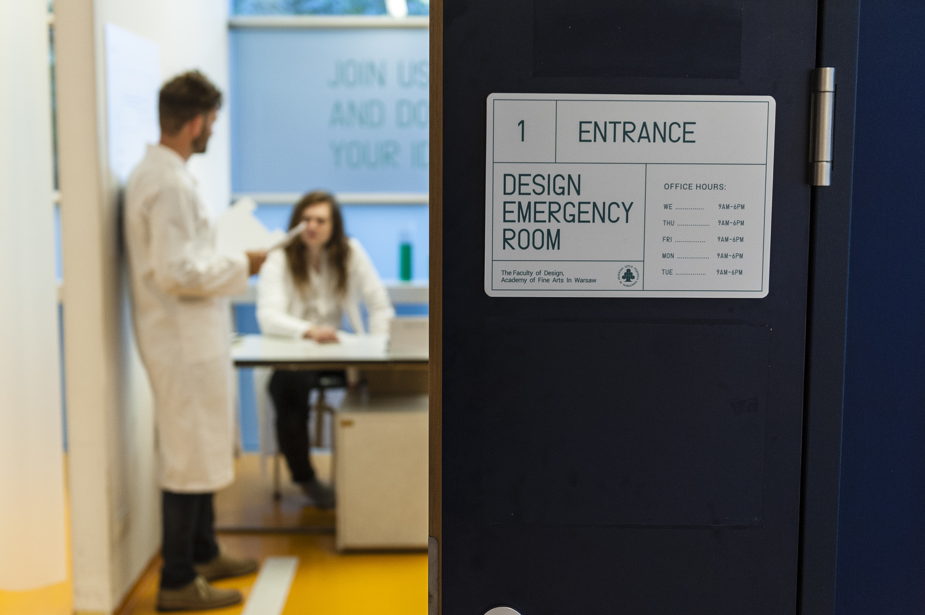 Für den kreativen Notfall: Der Design Emergency Room der Akademie der bildenden Künste Warschau, Fakultät für Design, Adam Mickiewicz Institut