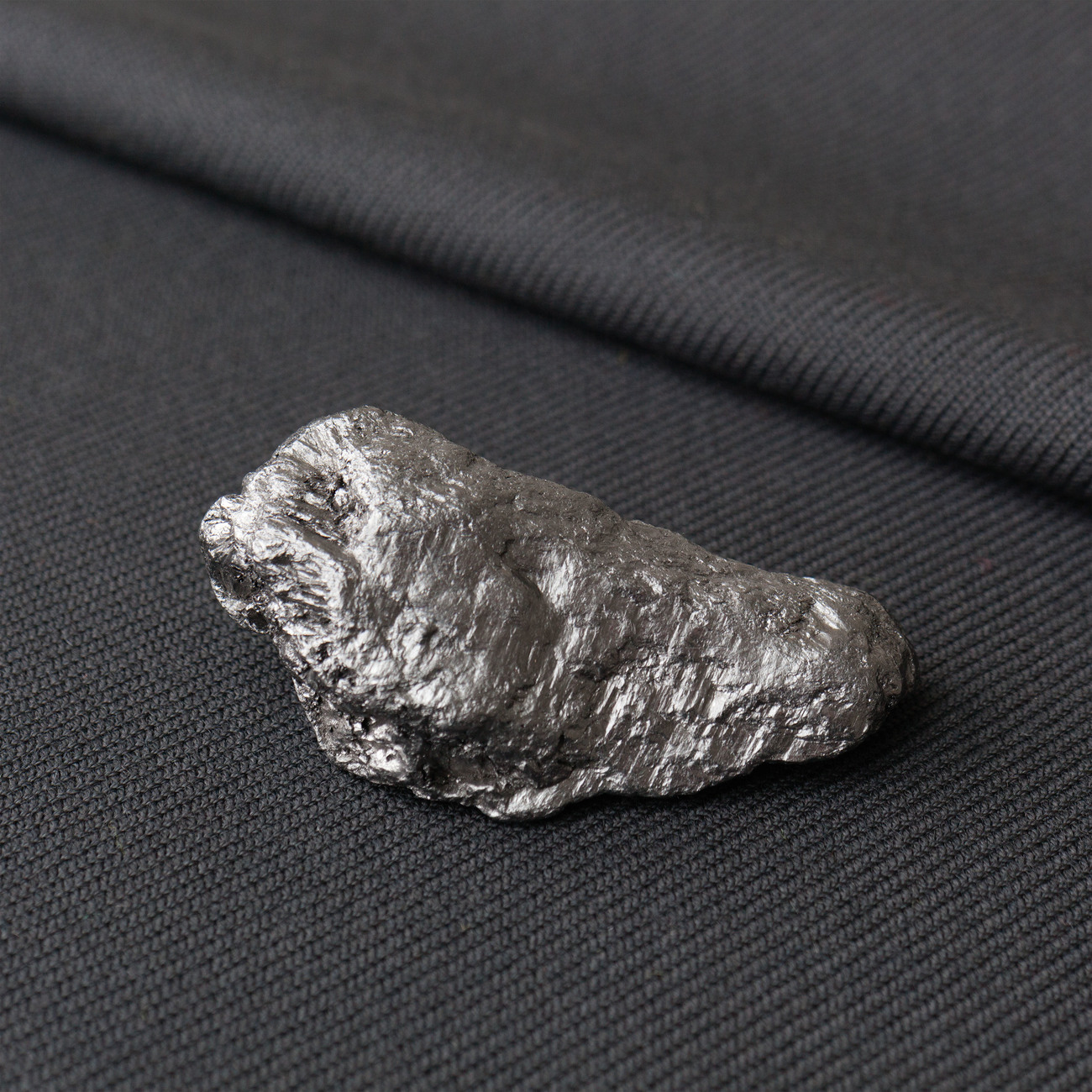 Salone del Mobile 2018 Kvadrat Twill Weave Graphite Jonathan Olivares Stylepark