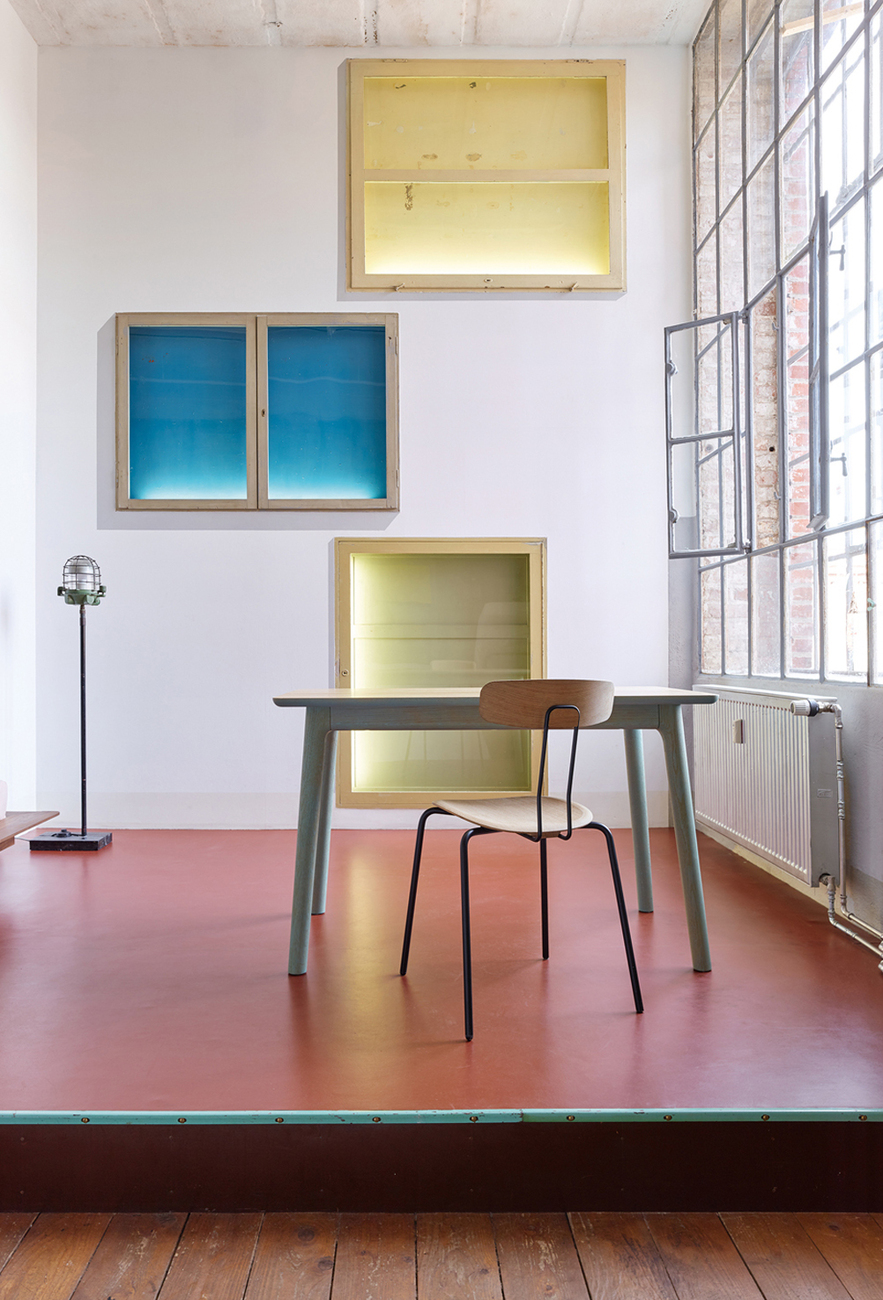 Tisch E8 – Design: Mathias Hahn, 2013 © Zeitraum