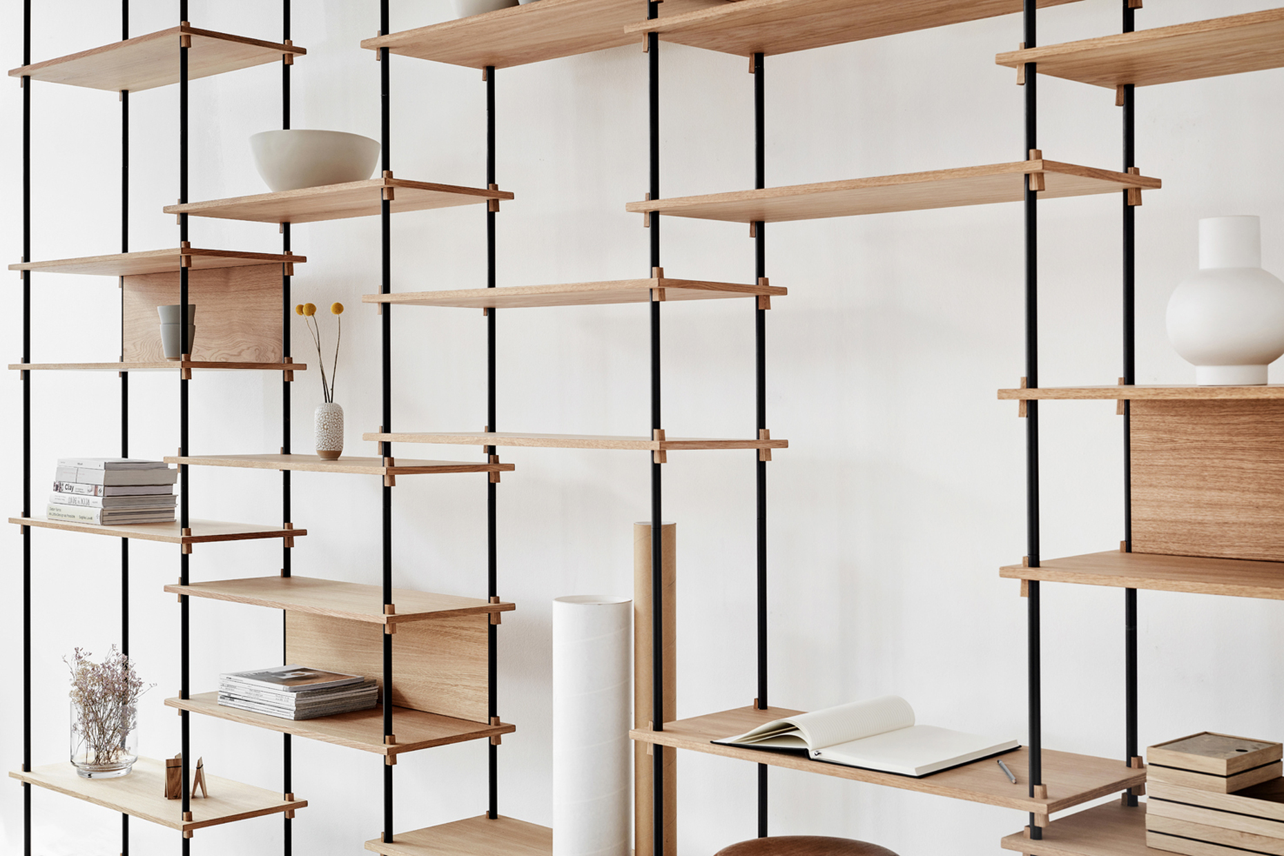 Moebe, "Shelving System", Design: Anders Thams, Nicholas Oldroyd, Martin D. Christensen, 2018