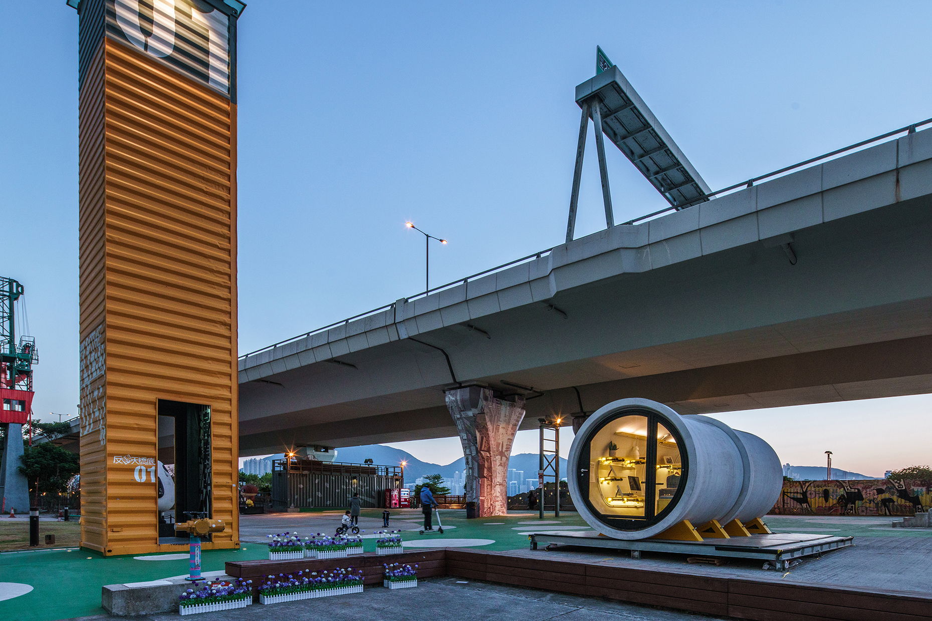 OPod Tube House, Living in the tube