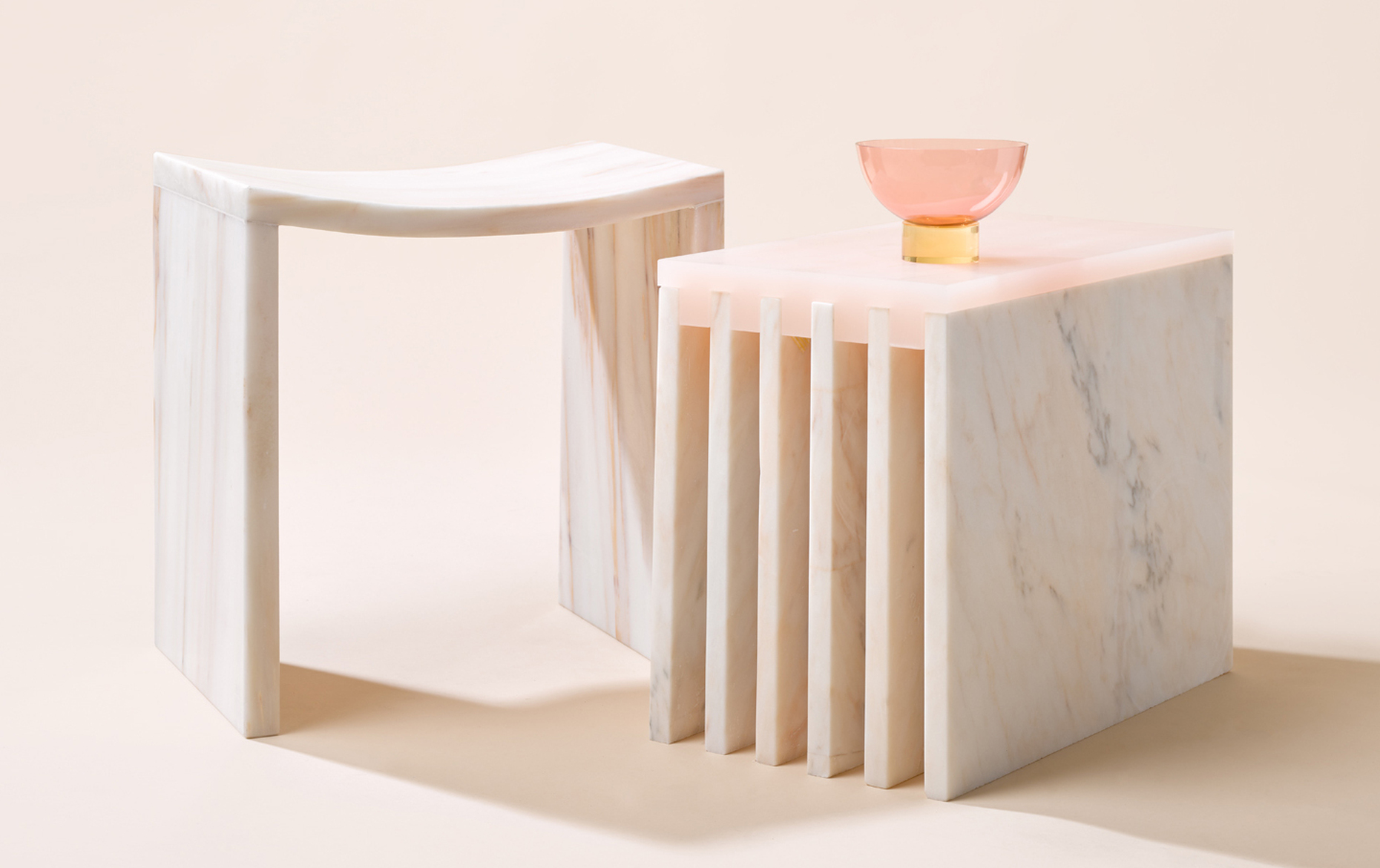 "Bent Stool" and "Side Table" with detail of the serie "Relativity of color".