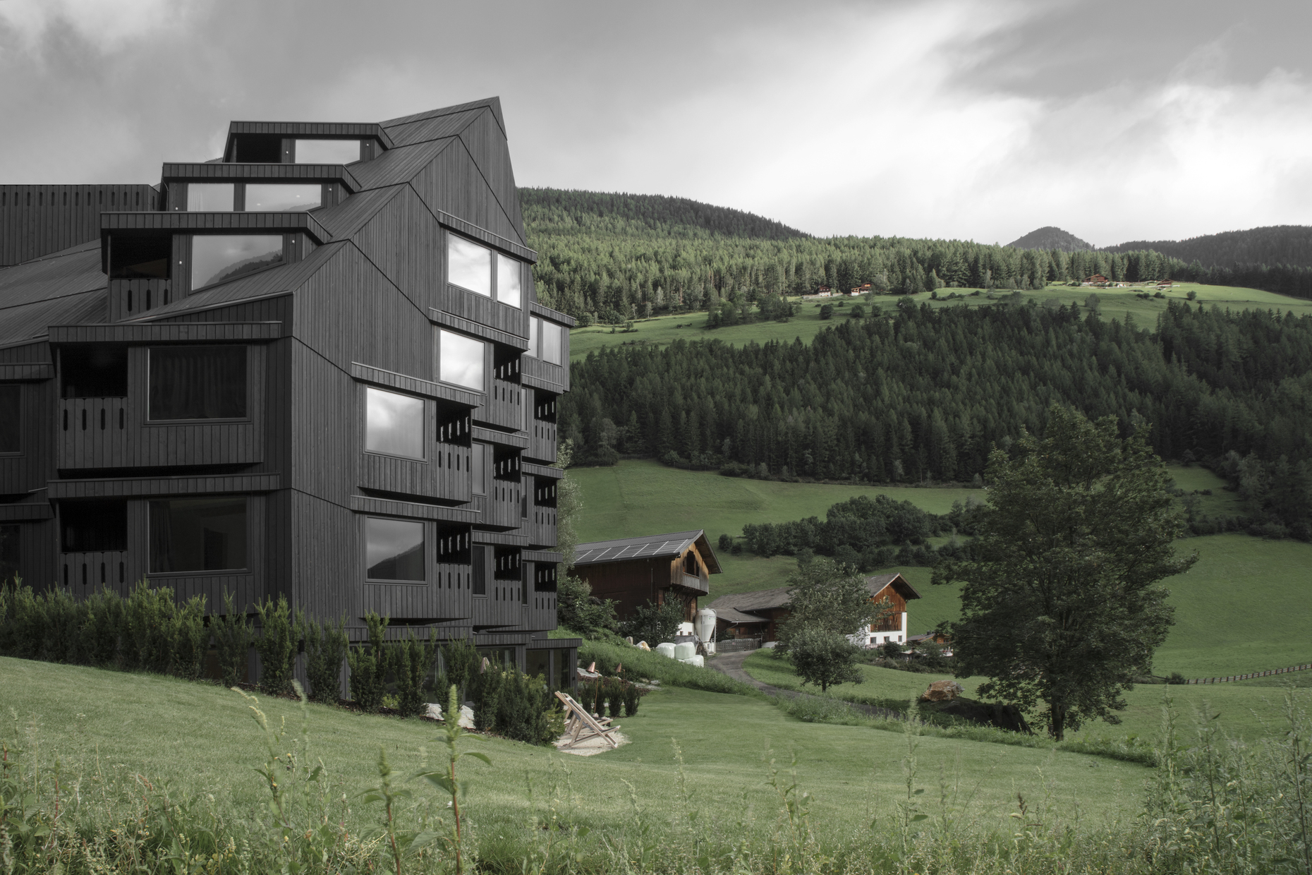 Pedevilla Architekten, Hotel Bühelwirt; Ahrtal, Südtirol, Stylepark