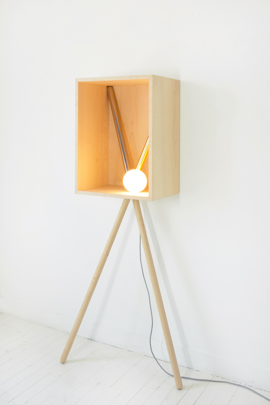 Light sculpture "Pénates": Put objects or the light according to your wishes in scene.