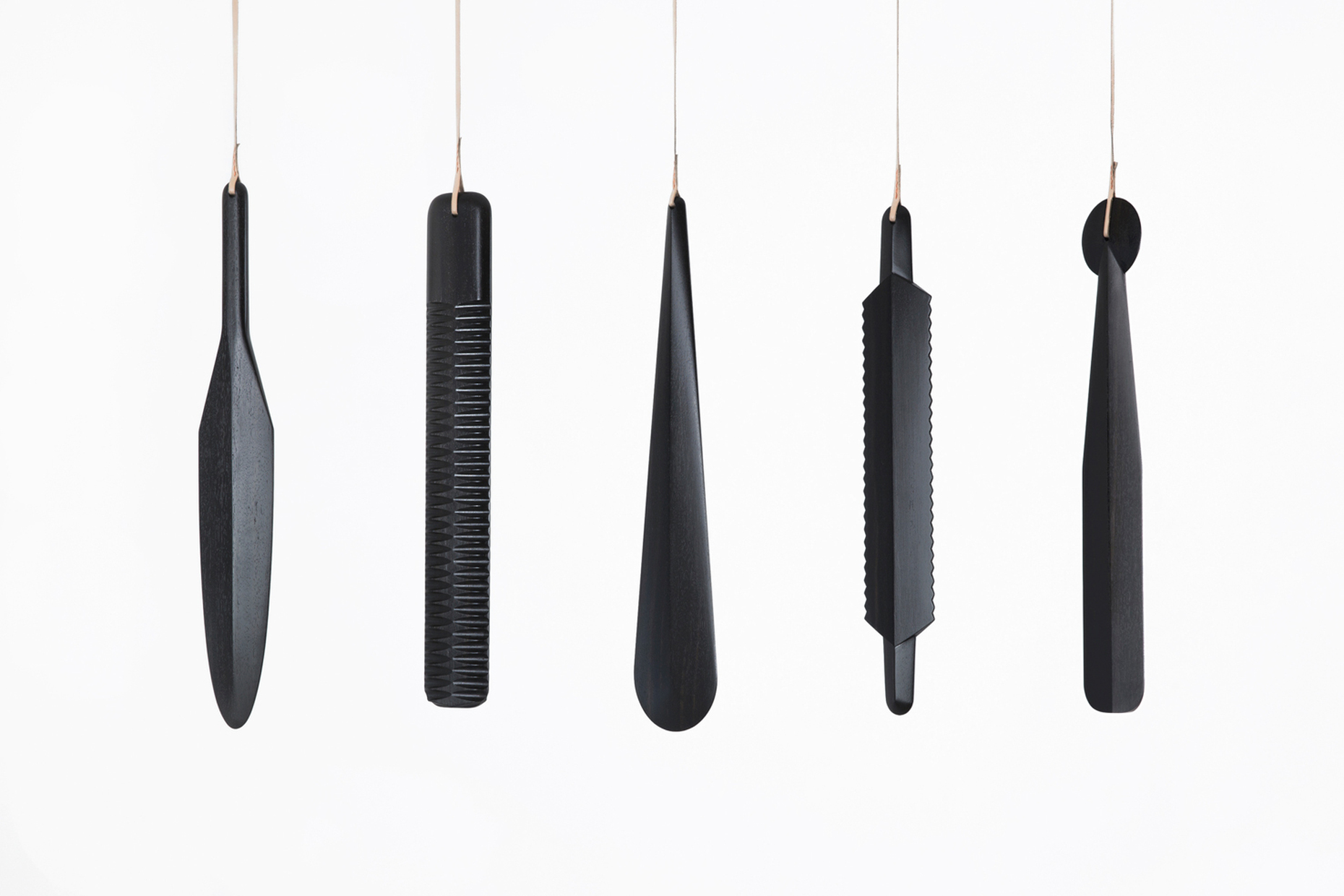 Sound object "Rhomben": The inspiration are ritual musical instruments, which produce an intense sound when you are swinging them trough the air.
