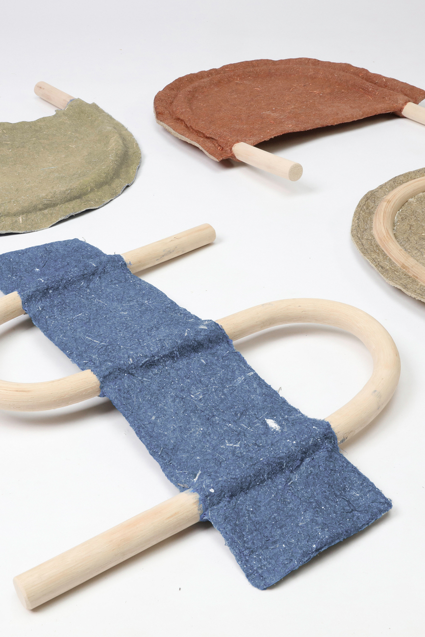 Philipp Hainke's hemp plates are stabilized with a natural adhesive.