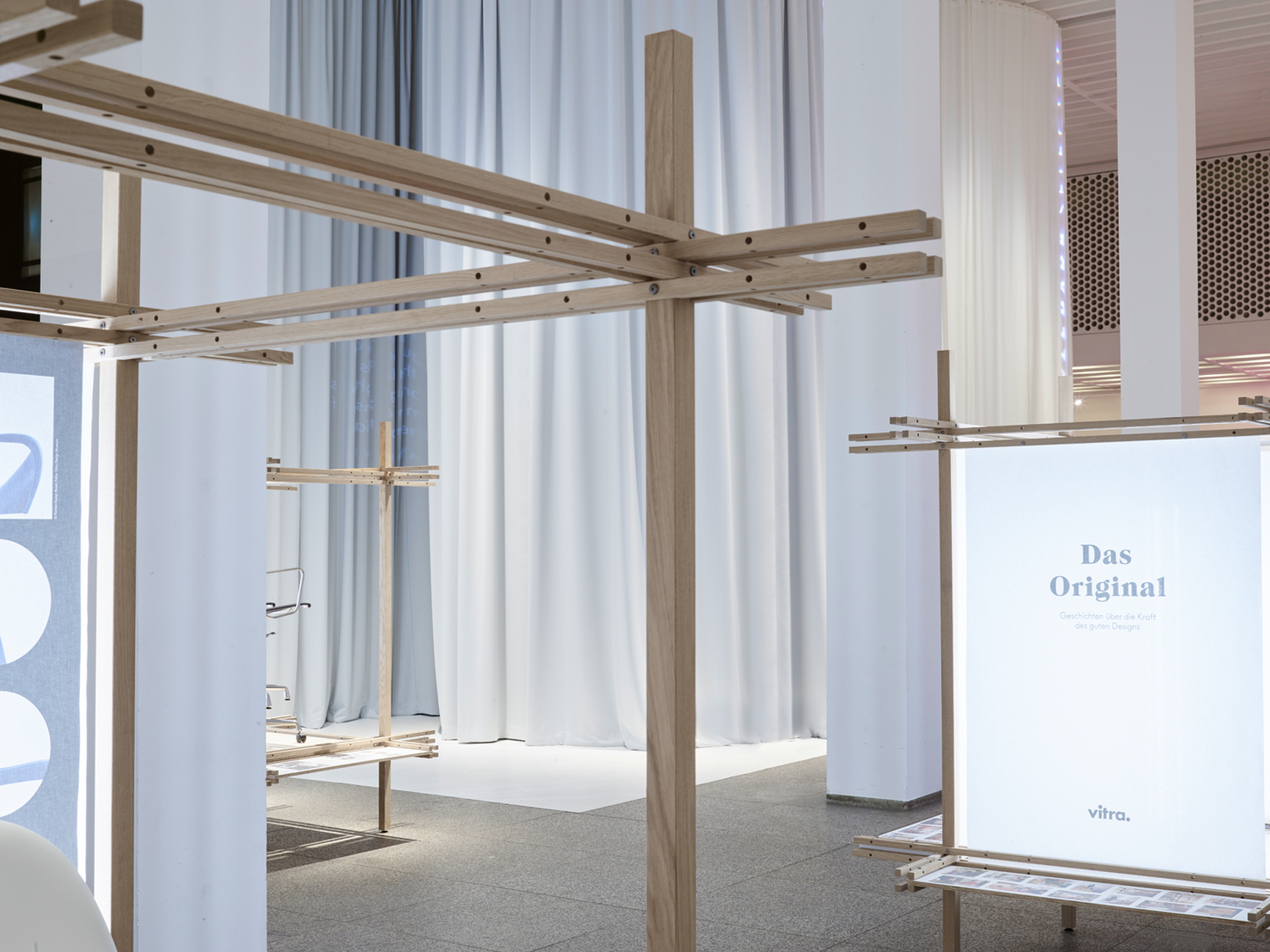 The Roadshow "The Original" by Vitra presented as part of Stylepark Selected contemporary products and the history behind the classics.