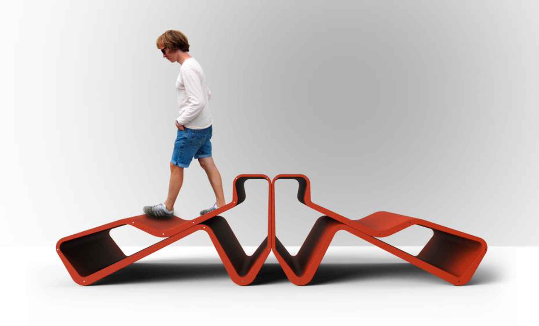 The extraordinary chaise longue “Relax” was designed by Frankfurt architects Schneider + Schuhmacher for Koleksiyon.