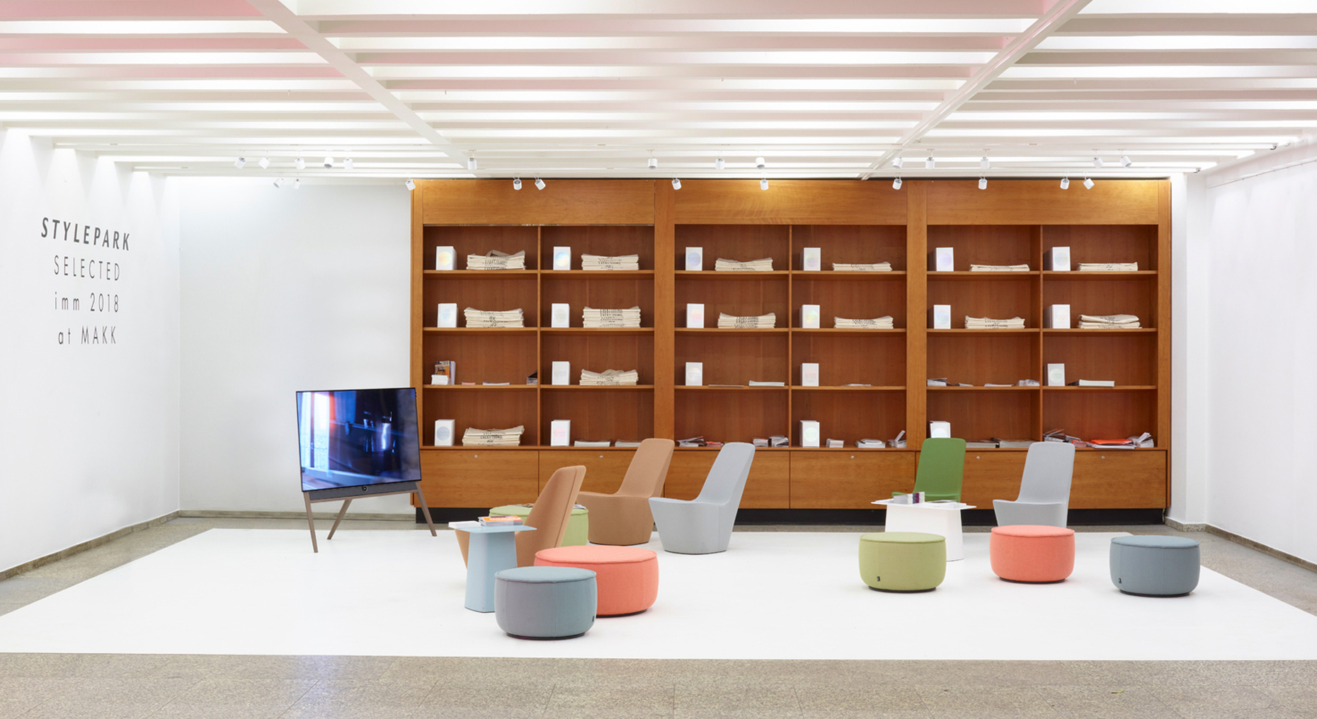 Stylepark presented a selection of Vitra and Loewe products in the lounge directly at the entrance.