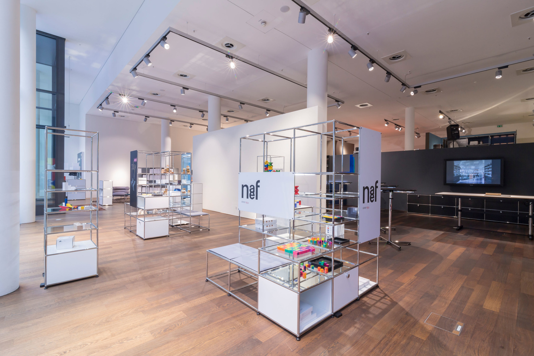 USM x Retail Naef Stylepark