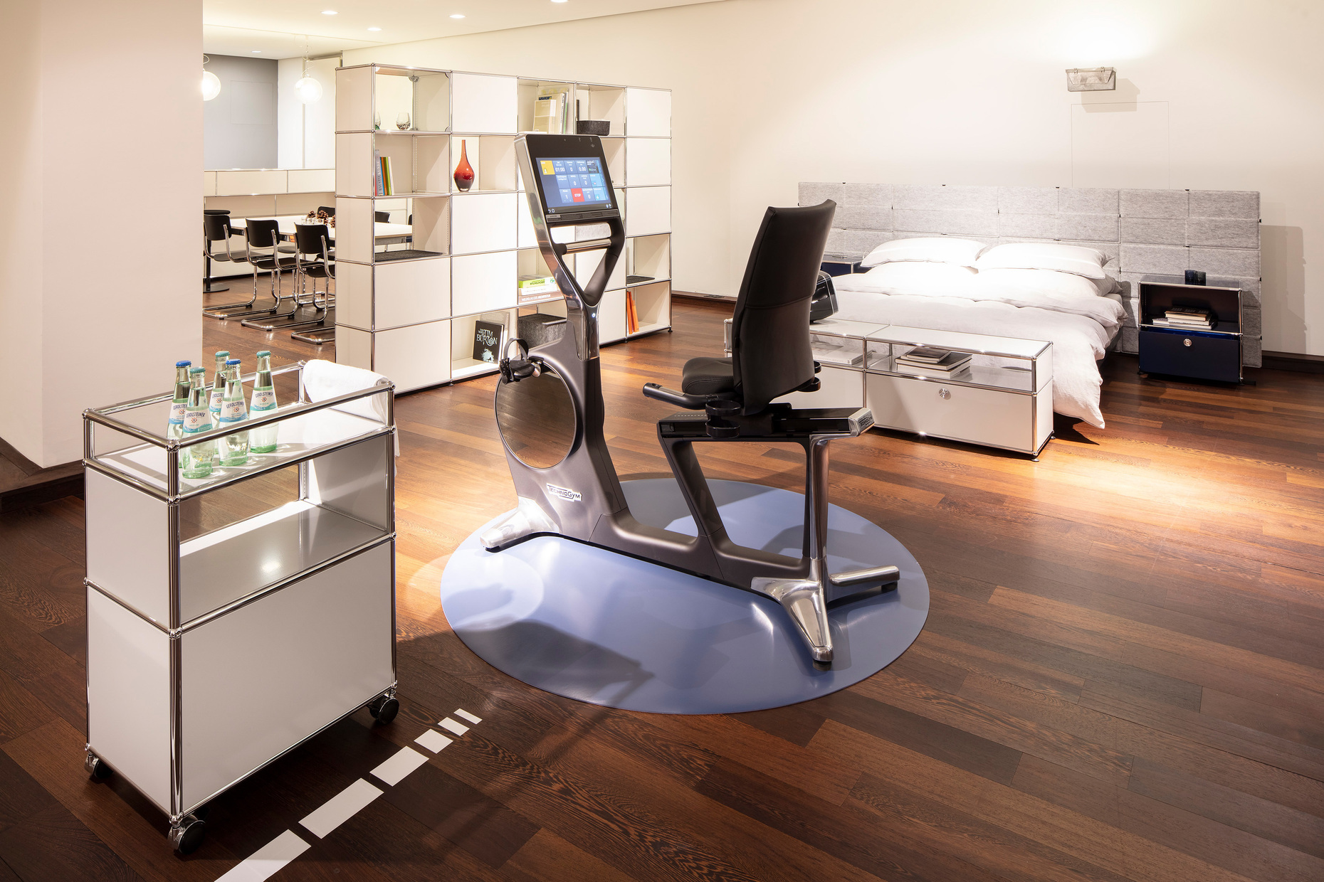 The fitness equipment from Technogym in the USM Showroom Hamburg.