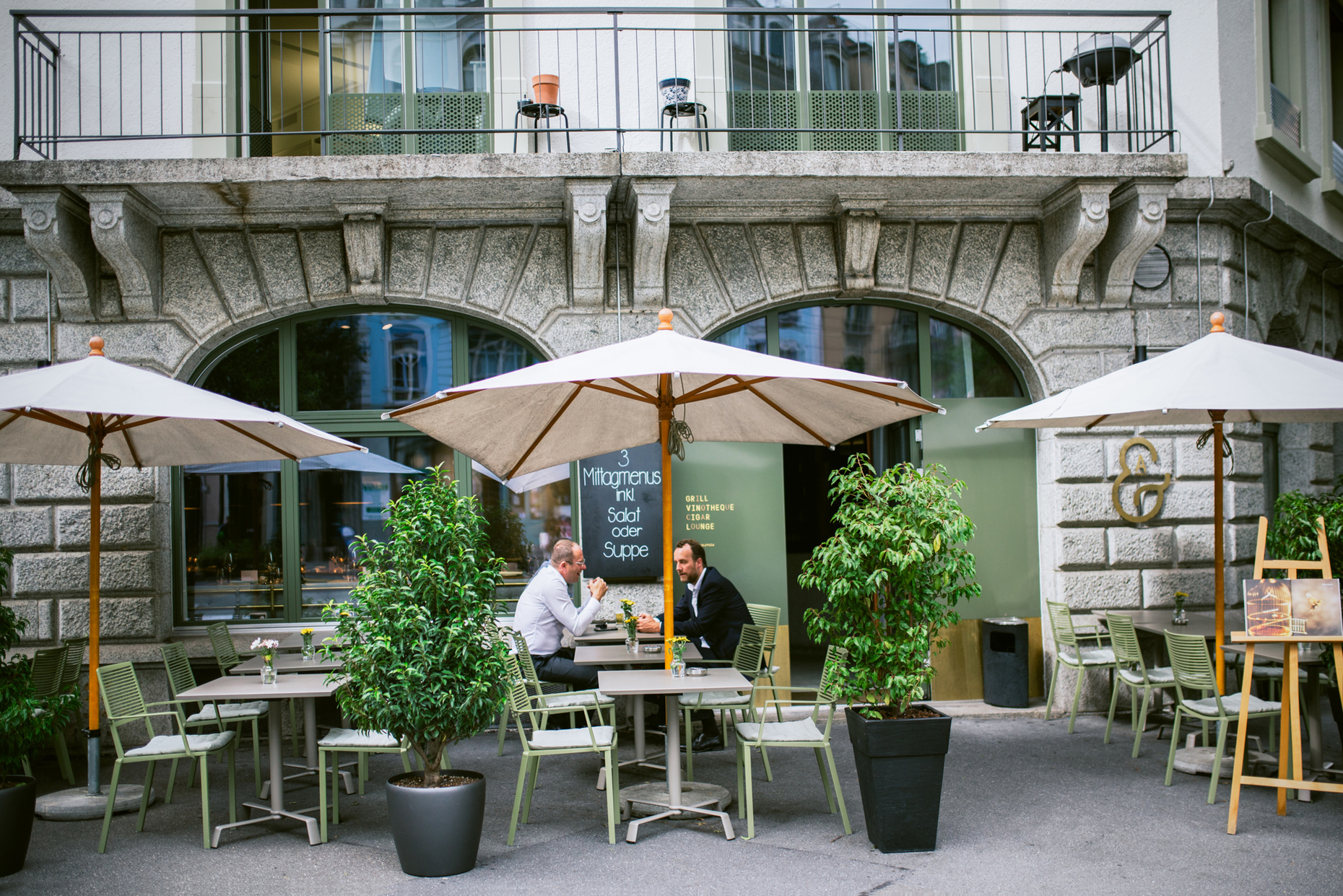 Das Gebäude in dem das "Ampersand" seinen Platz gefunden hat, stammt aus dem Jahr 1896 und wurde im Heimatschutzstil errichtet.