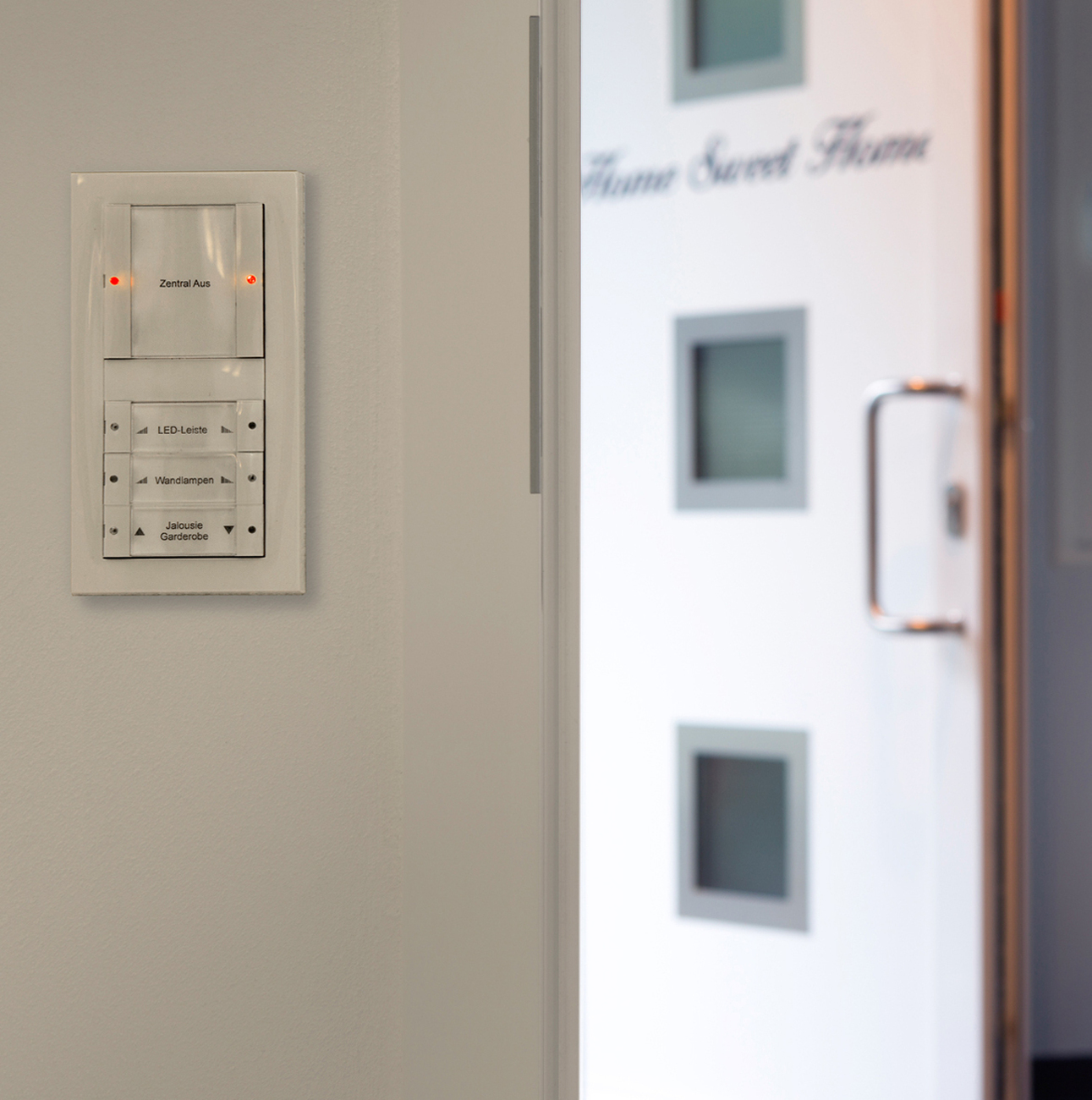 All the elements of the house technology are interconnected using a KNX system and can be easily controlled using the panels.