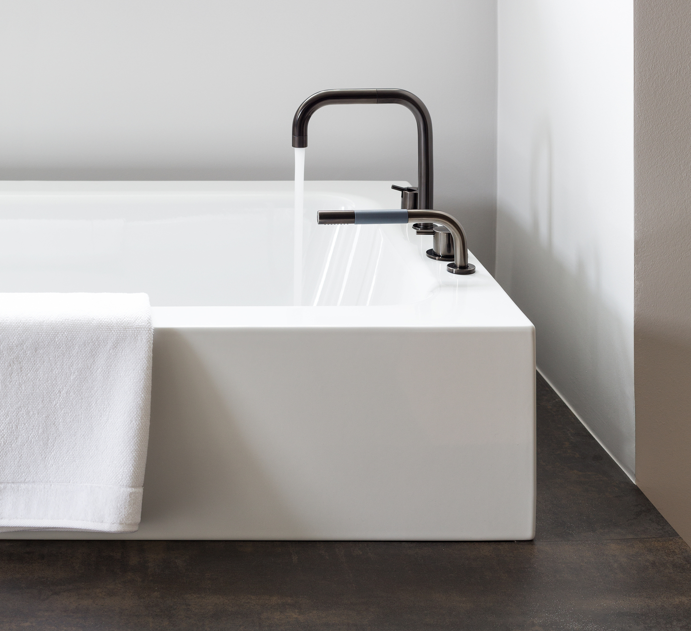 The mixers are finished with a refined PVD surface which makes them scratch and corrosion-resistant.