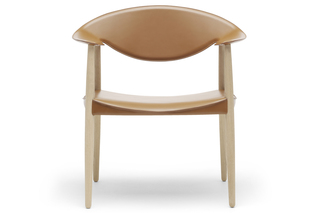 LM92 Metropolitan with leather padding  by  Carl Hansen & Søn
