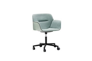 Nuez Chair mit Rollen  von  Andreu World