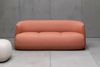 Brioni up  by  Kristalia
