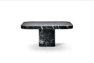 Bow Coffee Table Marble  von  ClassiCon