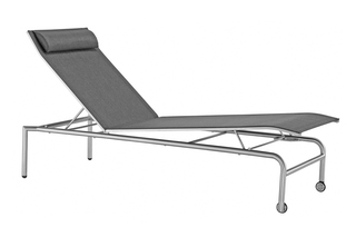 Jardin lounger  by  solpuri