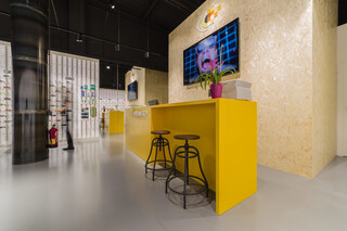 HolaVisio Barcelona 6201. Imperial Yellow  von  KRION