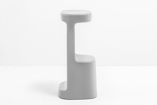 SERIF 860  by  Pedrali