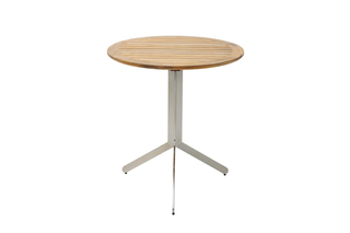 Yix folding table  by  solpuri