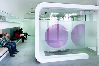 Ortega & Cubillo Dental Clinic 4102. Extreme Light  by  KRION