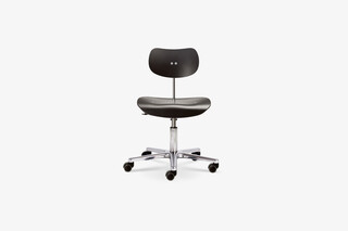 S 197 GH Swivel Chair  by  Wilde + Spieth