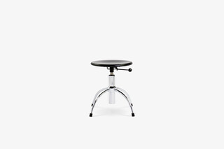 SE 43 Swivel Stool  by  Wilde + Spieth