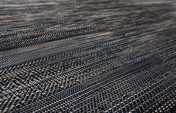 Graphic Gradient Black