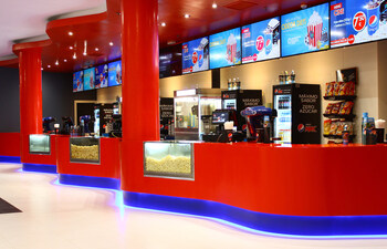 Cines Odeon Sambil 6704. Navy Blue, 6405. Happy Red