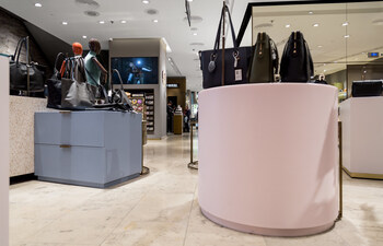 Ludwing Beck Munich 4401. Pink Light, 6702. Atlantic Blue, 8103. Iceberg White, 1100. Snow White